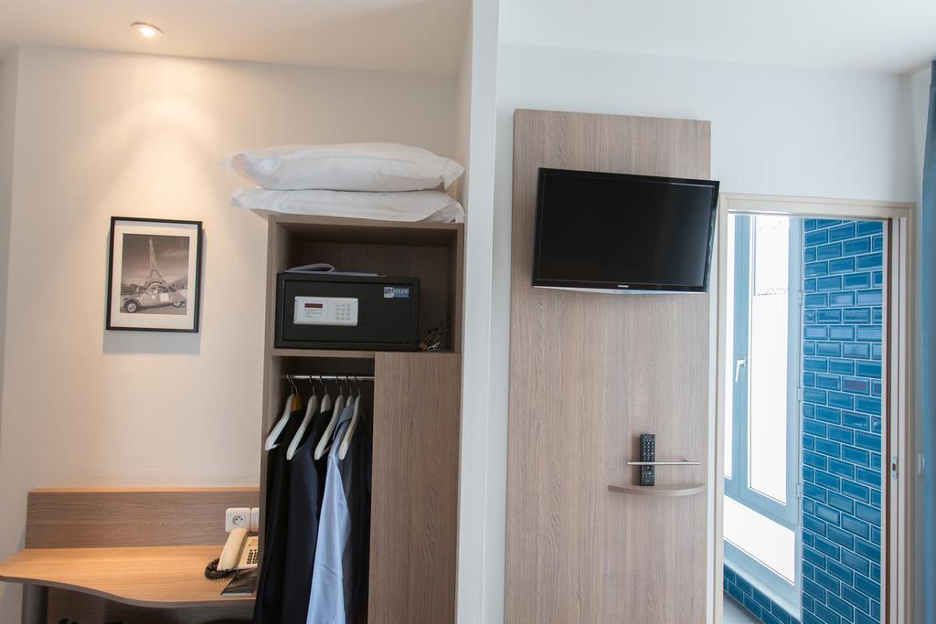 Single Room,137786061:JPEG